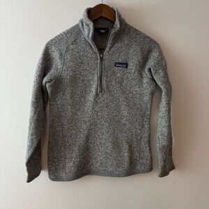Patagonia woman’s Gray Quarter-Zip Fleece Pullover Size S